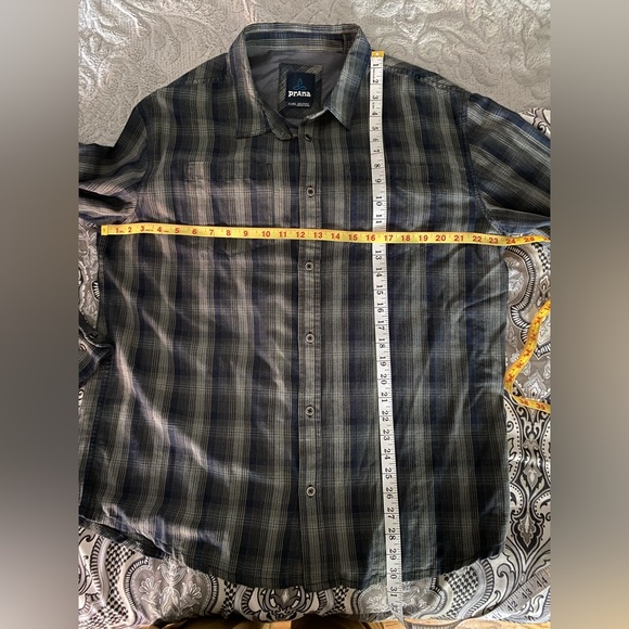 Prana shirt - light flannel - Picture 3 of 4